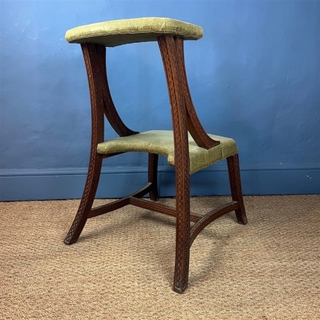 http://www.macintoshantiques.co.uk/web/images/stock4250-4300/smart_thumbs/ma4255 d_thumb_medium0_450.jpg